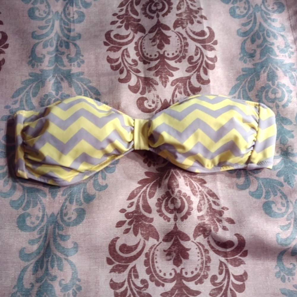 Victoria's secret strapless bikini top